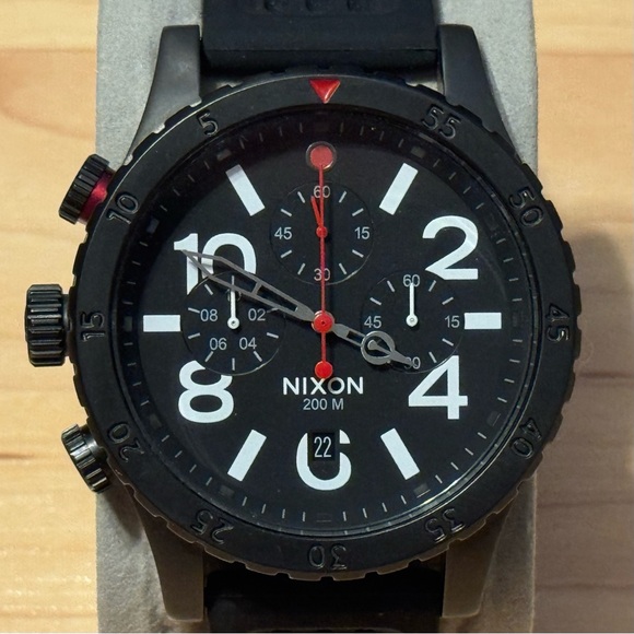 Nixon The 48-20 Chrono "Keep It Fresh" Men's Black Rubber Band Analog Watch RUNS - Picture 1 of 11